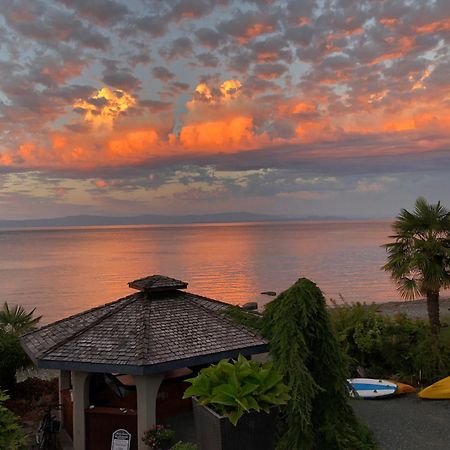 Qualicum Breeze Beach Resort Bowser Экстерьер фото