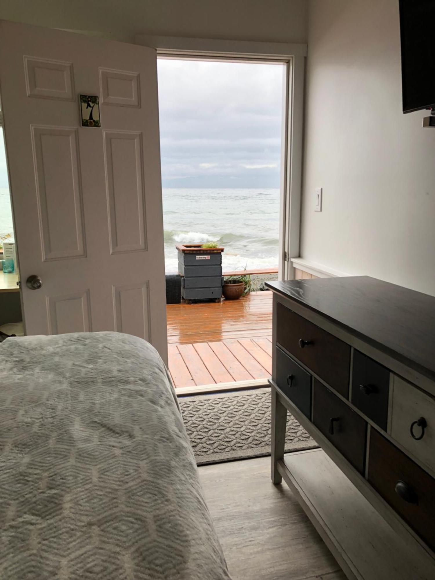 Qualicum Breeze Beach Resort Bowser Экстерьер фото