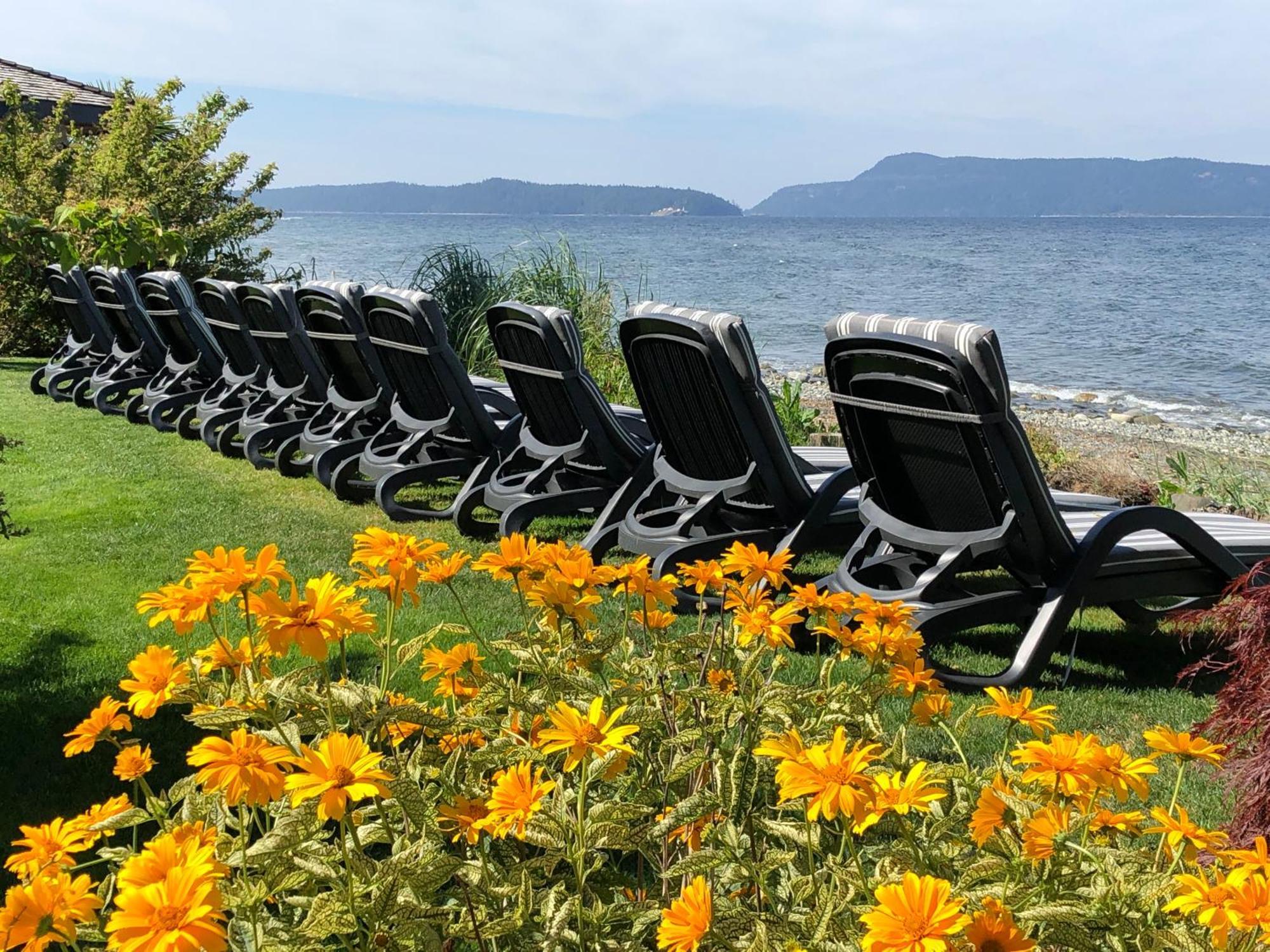 Qualicum Breeze Beach Resort Bowser Экстерьер фото